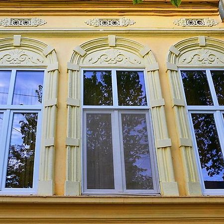Villa Via Becej Exterior photo